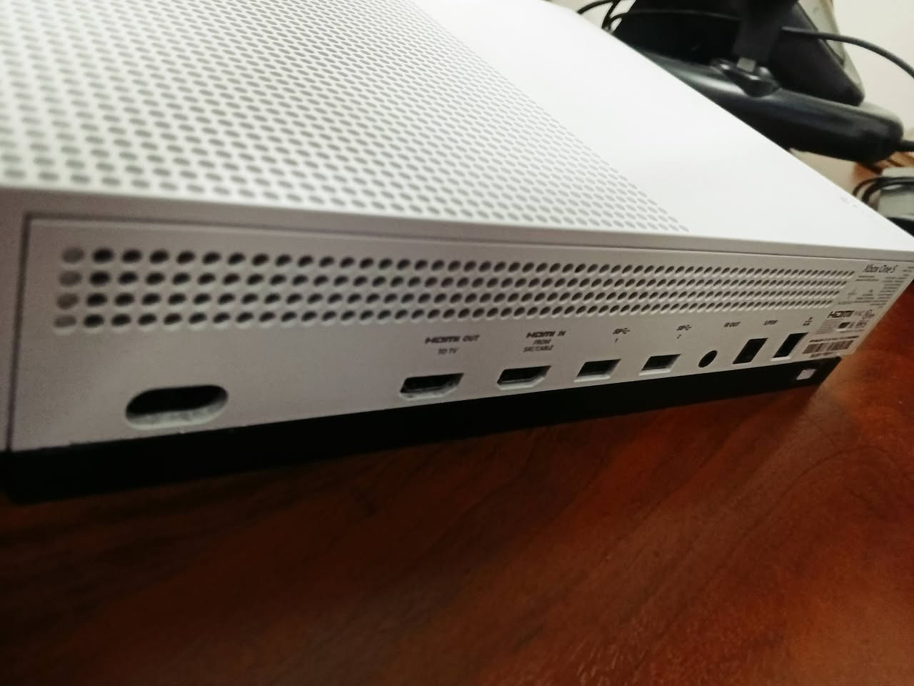 جهاز اكسبوكس ون اس1تيرا ⚡معا كامل ملحقات وا 3يدات ويده منهم  اكس اصليه نضيفه اثنين اصليه والثالثه بكيبل وتتصل بفلاش متوفر ايضن وسماعات ايضن معهم من شركه معروفه والكارتون مال جهاز ويوجد مكتبت العاب ممملوكه متنوعه ومعه دركسون كير ودركسون ودعاسات كامل السعر 🚀275🚀وبي مجال الموقع موصل توصيل متوفر لتواصل خاص او على الرقم واتساب او خابر 9647769302898


**إذا كنت صاحب هذا الإعلان وتريد حذفه لأي سبب، رجاءا أرسل رسالة إلى الدعم الفني**