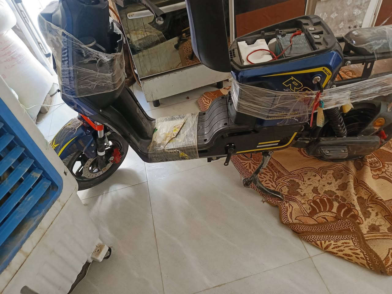ار٨ للبيع دراجه بعده جديده  مكان كربلاء حي شهدأسرعه٩٩ دراجه فول مواصفات  من بركات  تايرات بطاريات سعر ٤٠٠ بيه مجال للشراءلون زوق رقم الهاتف: ***********
