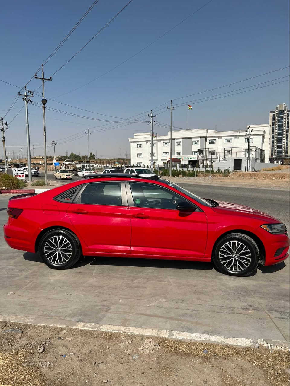 ‏vw jetta 2019 se 
‏14Torbo. 63 mil
مواسفات ،بەسمە ، پانۆراما ، گیر تۆماتیک ، کوشین ھیتەر ، ئاوێنە جولە ، شاشە ئایپاد گەورە ، CD box , Car play , 2سویچ ، mod:eco,normal,sport , 
رادار ٣٦٠ پلە ، لایت و بەگلایت LED , 
رادێتە و لایت بیلادی  ، 
سبوغ ، 1 قتعە  بس بۆنیت بی داخلی بێ ژورێ داخلی ھیچی نیە  بدون دواخل ، 
سعر : ١٥٤ 
*********** أربيل, العراق
