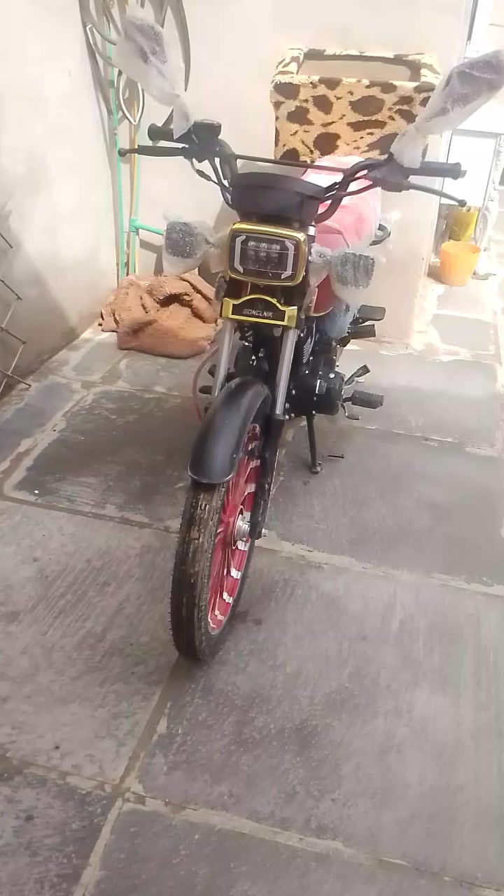 دراجه سونغلين حجم مكينه 200 موديل 2026 زيرو 5 كير شاشه وبصمتين وسويجين اوراق كامله 4 سعر 950 رقم ***********
