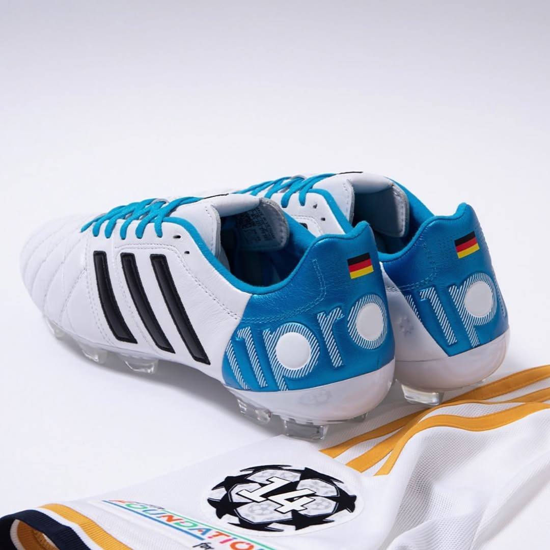 أديداس 11 برو
فيتنامي 
موجود قياس ٤٢ ٣٤ ٤٤


**إذا كنت صاحب هذا الإعلان وتريد حذفه لأي سبب، رجاءا أرسل رسالة إلى الدعم الفني**