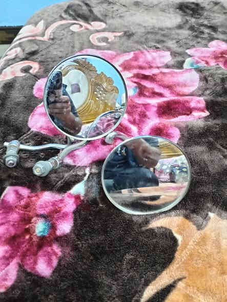 مري تكتك لبيع السعر 15الف بيهن مجال ***********
