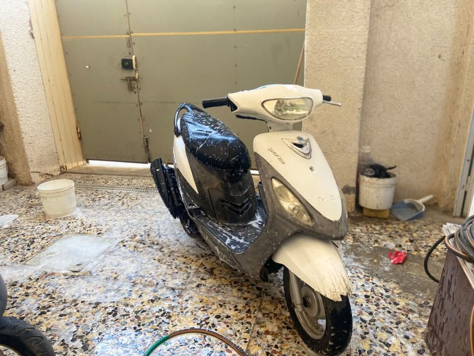 ماكس منغولي بوشة ٤٩  نكرة شلف بيها نقوصات مثلا (بريك كدام )(ستان نص) (كهربائيات اشاير) سعر ٤٠٠ وبيها مجال مكان الحر
***********
