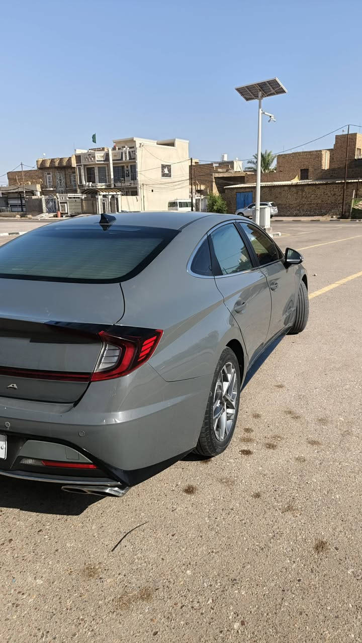 السلام عليكم
سوناتا موديل 2020 باسمي سنويه 2031
فول مواصفات ما عدا الفتحة محرك 2500
سياره جاهزه من تخم تاير حديدية بيهة جواز سفر 
صور امريكا موجوده وعندي بيهة صبغ نص بالبنيد 
 مكاني العماره  سعر 137 
استفسار ***********
