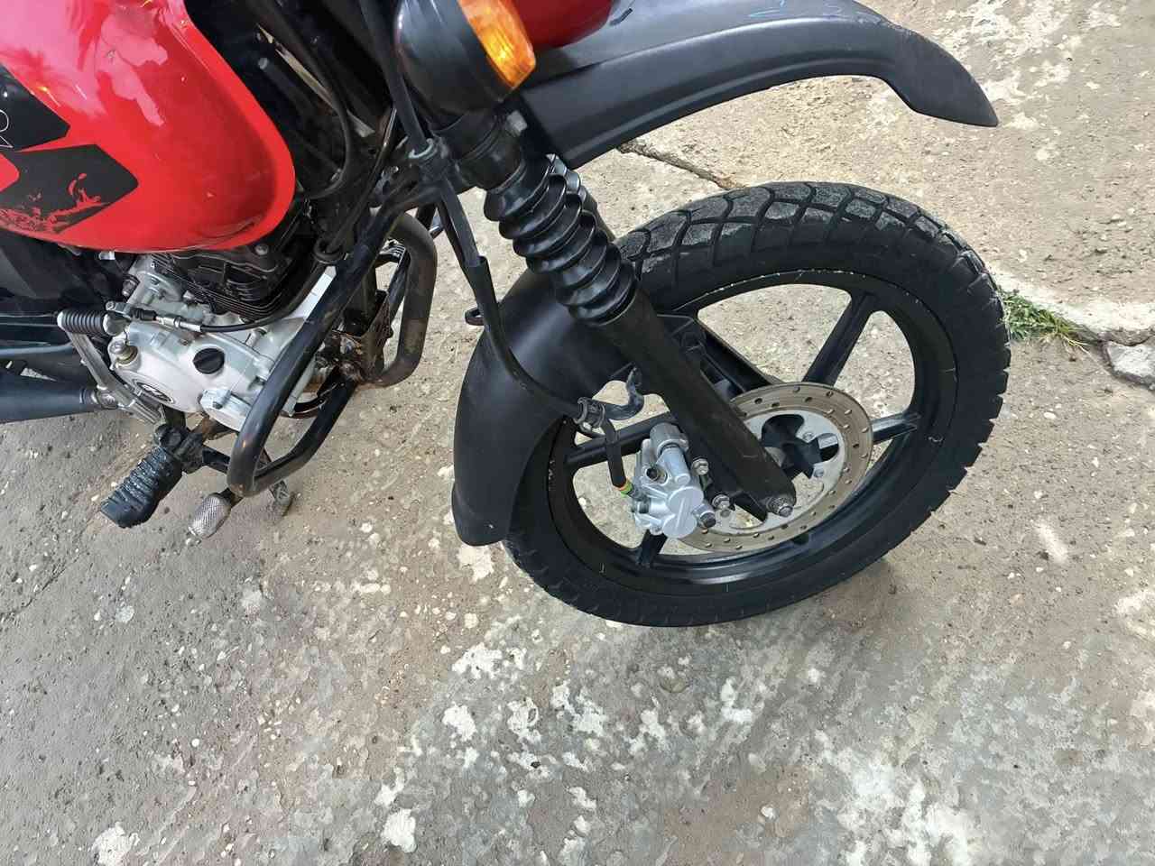 سلام عليكم دراجه بوكسر موديل ٢٠٢٠مكان بغداد الحسينية الراشديه سعر ٩٠٠الرقم***********
