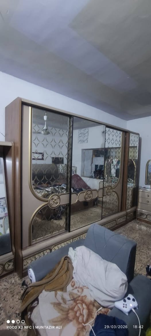 غرفه نوم اصليه تركيا خشب قوي  9 قطع كنتو وجربايه باقي تفاصيل كله بل صور لا كسر ولا شخط بعده  نضيفه ماخذيه 14 ورقة جديده  سعره 500الف مكانه بغداد جديده تجي شوفه وجيب وياك كيه واحد يفتح الكنتور حته تفصخه وتاخذه   بي وتساب @ ***********
