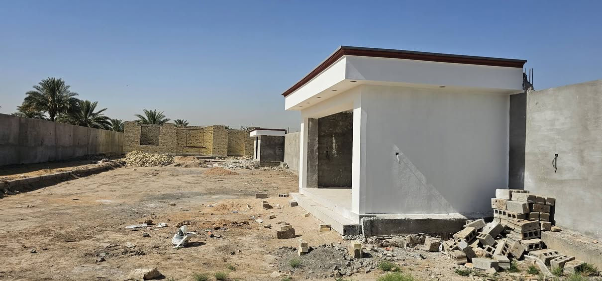 اللبيع نصف دونم مكان كربلاء طريق الجماليه داخل مجمع سفسار رقم ***********
