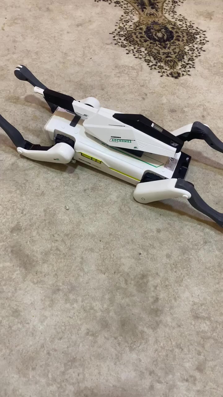 الروبوت (كلب آلي) ويحتوي على أزرار جاهزة لتنفيذ حركات وحركات استعراضية.
🔹 الأزرار الرئيسية للحركات
 • SIT DOWN ➜ يجلس
 • GET DOWN ➜ ينزل للأسفل / ينبطح
 • HANDSTAND ➜ يقف على اليدين (حركة توازن)
 • HANDSHAKE ➜ مصافحة
 • PUSH UP ➜ تمارين ضغط
 • DANCE ➜ رقص
 • MUSIC ➜ تشغيل موسيقى
 • SLEEP ➜ وضع النوم
 • STORY ➜ يروي قصة أو يصدر أصوات تفاعلية
 • GREETINGS ➜ تحية
 • ACT CUTE ➜ حركة لطيفة
 • PATROL ➜ وضع الحراسة (يمشي ويراقب)

⸻

🔹 الحركات القتالية / الاستعراضية
 • KUNGFU ➜ حركات كونغ فو
 • ATTACK ➜ هجوم تمثيلي
 • SURRENDER ➜ استسلام 😂

 • SWING / SWIMMING ➜ حركة تمايل أو سباحة .
 • 
URINATE ➜ حركة تمثيلية للتبول (حركة مضحكة .

بي هواي شغلات وبي مكان تخليله ماي 

مكان نجف يوجد توصيل 
اعلى سعر ابيع


**إذا كنت صاحب هذا الإعلان وتريد حذفه لأي سبب، رجاءا أرسل رسالة إلى الدعم الفني**