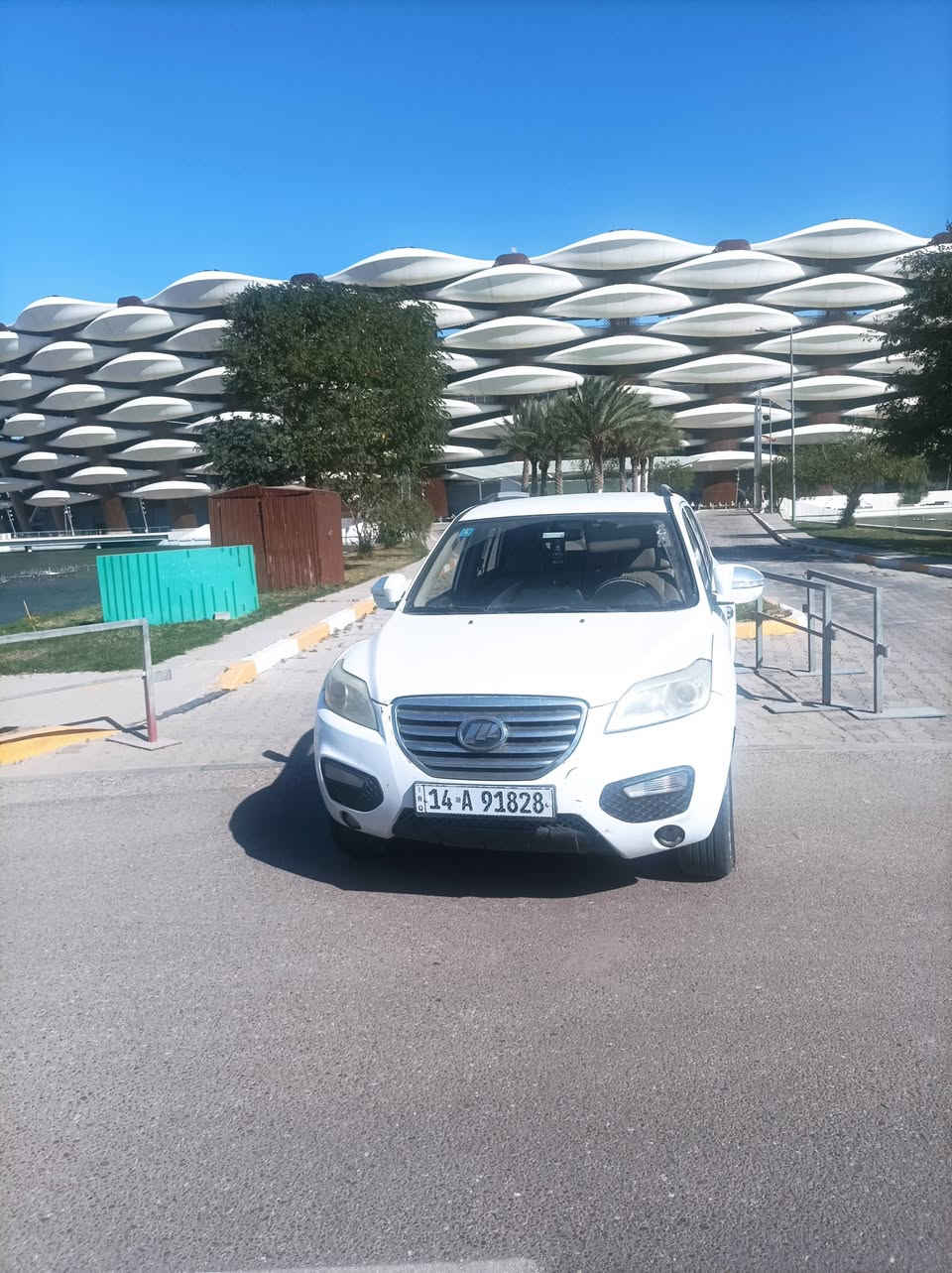 السلام عليكم ليفان x60 موديل 2016 سياره كفالة عامه 
بأسمي تحويل مباشر رقم جديد هزه جديده كير عادي كير ومحرك بلاد كفاله عنواني البصرة القبلة سعر 75 شراي يتصل***********
