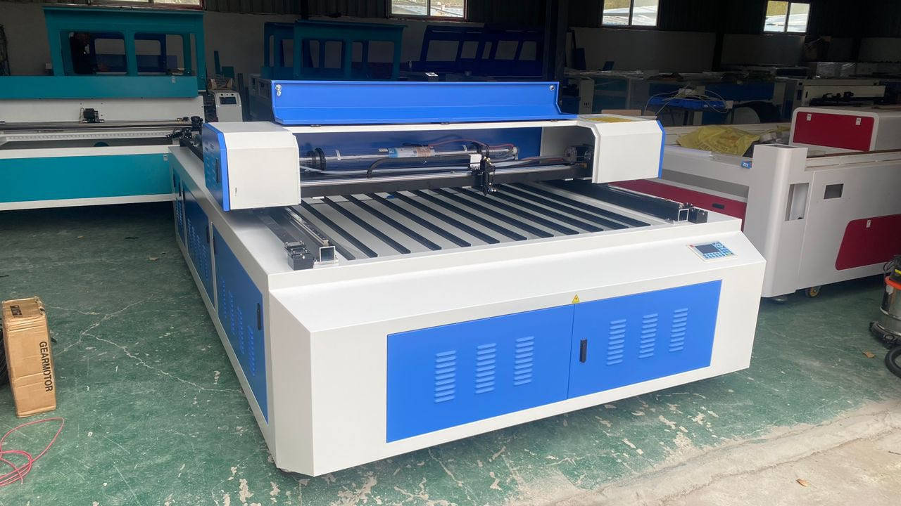 ماكنة ليزر co2 130watt

قياس 8*4 ام الطبقة 

جلر صناعي 5200

قاعد تثبيت المنيوم 

دبل فاكيوم 

شاشه rd نظام حديث 

يتوفر ايضا باقي قياسات اجهزة الco2

السعر مناسب جداا 

يتوفر توصيل وتنصيب الى جميع المحافظات

للاستفسار

***********
