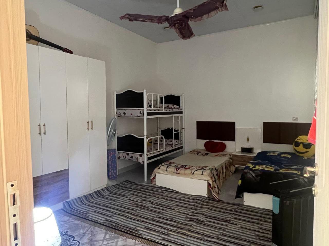 بيت للبيع ب داره كوناره فقط 45 مليون 🔥.
📍~ داره كوناره فرع معمل ماء كلات
                             
البيت يحتوي عل غرفتين وصاله ومطبخ  واستقبال والمساحه 75 متر مربع 
للتواصل ***********
