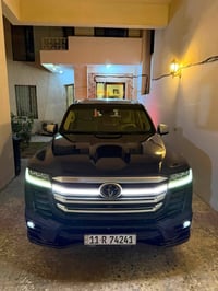 لاندكروز VX • ٢٠٢٤ • مكفولة