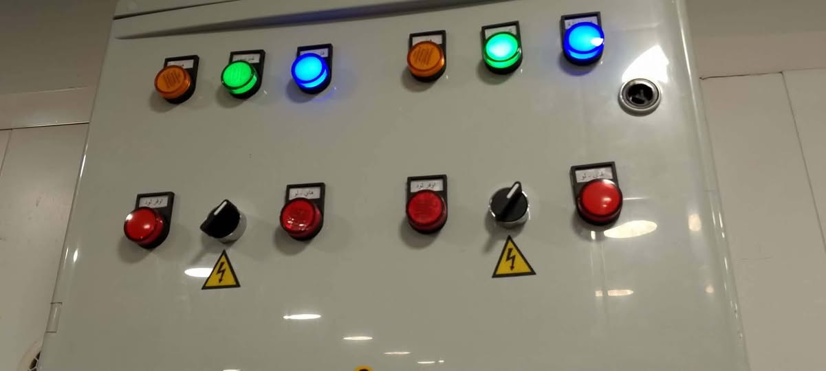 يعلن مكتب  الصالحية لنصب وتصليح وتجهيز المطاعم كافة أجهزة غرف التجميد والتبريد وبماركات عالمية بعازل سندويش بنل سمك 10 سم عادي ومقاوم للحريق تركي المنشأ وخصم للمطاعم وا الفنادق والمعامل التجارية  و مستعدون لنصب سبالت وتصليح وتجهيز ماكنة الثلج ايسميكر
بإدارة مهندس أحمد 
***********
