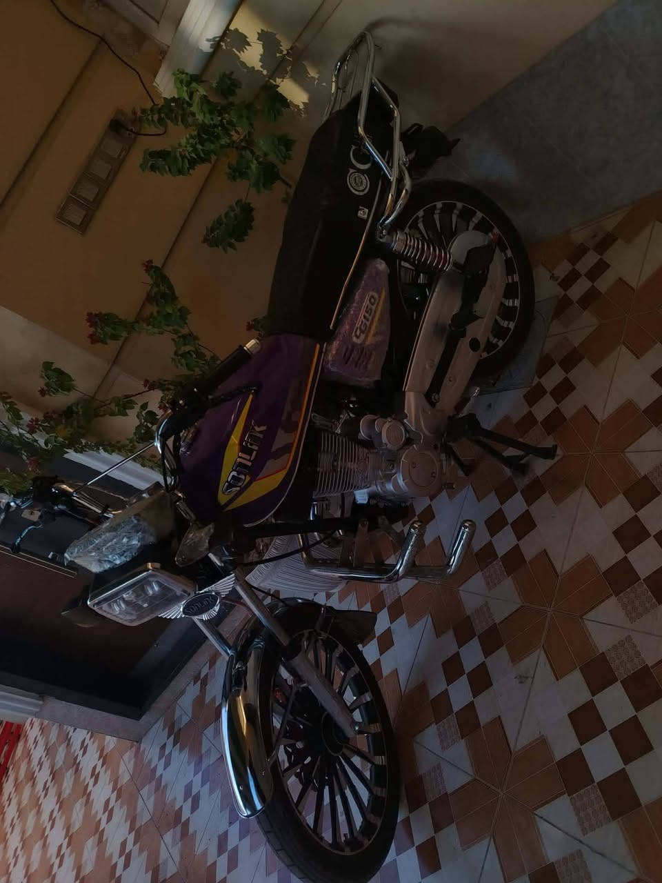 سلام عليكم دراجه سيفان مديل ٢٥ دراجه جديده حيل ما مفتوح بيهه شي مكان دراجه ديالى دلي عباس
اني مكلف بل نشر هذا رقم صاحبهه ***********
