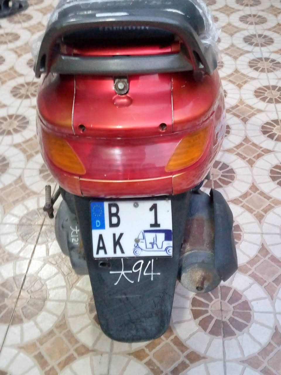 سلام عليكم 
دراجه كرستال فحل رمبه مال حاويه صارله تلث اسابيع من اخذته الدراجه خير من الله مكينه خرسه ما تنسمع الدراجه قفل استيرن أو قفل جنطه اشاير عالي ناصي سلف هندر كله شغال الدراجه مكفوله السعر 675 أو بيه مجال الموقع الحمزه الغربي الرقم ***********
