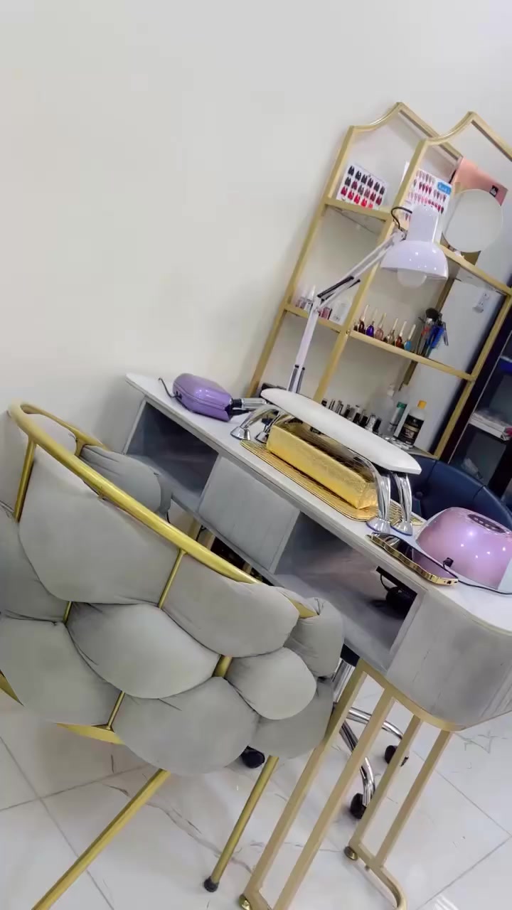 مساء الخير بنات منو حابه تستاجر ميز الاكريلك تتواصل ويايه


**إذا كنت صاحب هذا الإعلان وتريد حذفه لأي سبب، رجاءا أرسل رسالة إلى الدعم الفني**