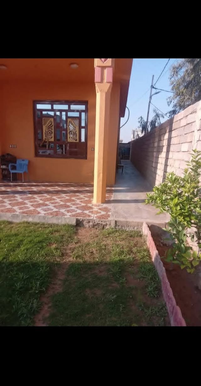 #للبيع
دار للبيع بلمالحه الغربيه على شارع العام مكون من استقبال +هول+ثلاث غرفة نوم+مطبخ داخلي +مطبخ خارجي 
الاستفسار على الرقم 
***********
