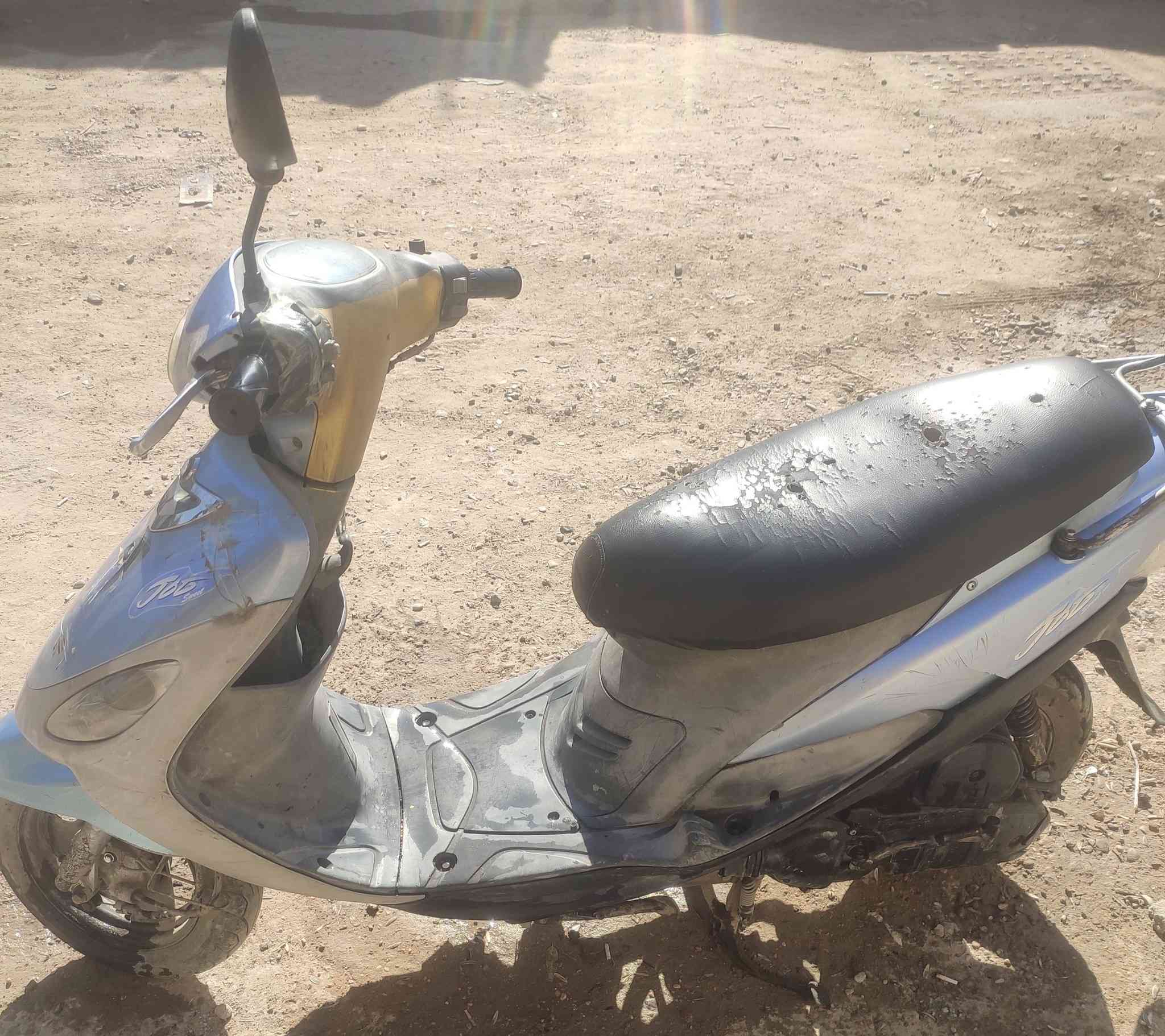 السلام عليكم دراجه ماكس منغولي تشتغل سلف هندر كهربائيات شغاله تمشي بس بيهه صوت بل مكينه رايدهه ب 300 وبيهه مجال وإذا مراوس بعدله وانطي فرق بصيط مكاني بغداد العبيدي هاذا رقمي ***********
