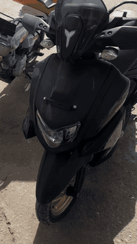 zrمديل 2023 اوراق جنوبية اصولي سعرها مليون و950 مكلف بنشر شراي اتصل *********** مو شراي لا تعبني يروحي
