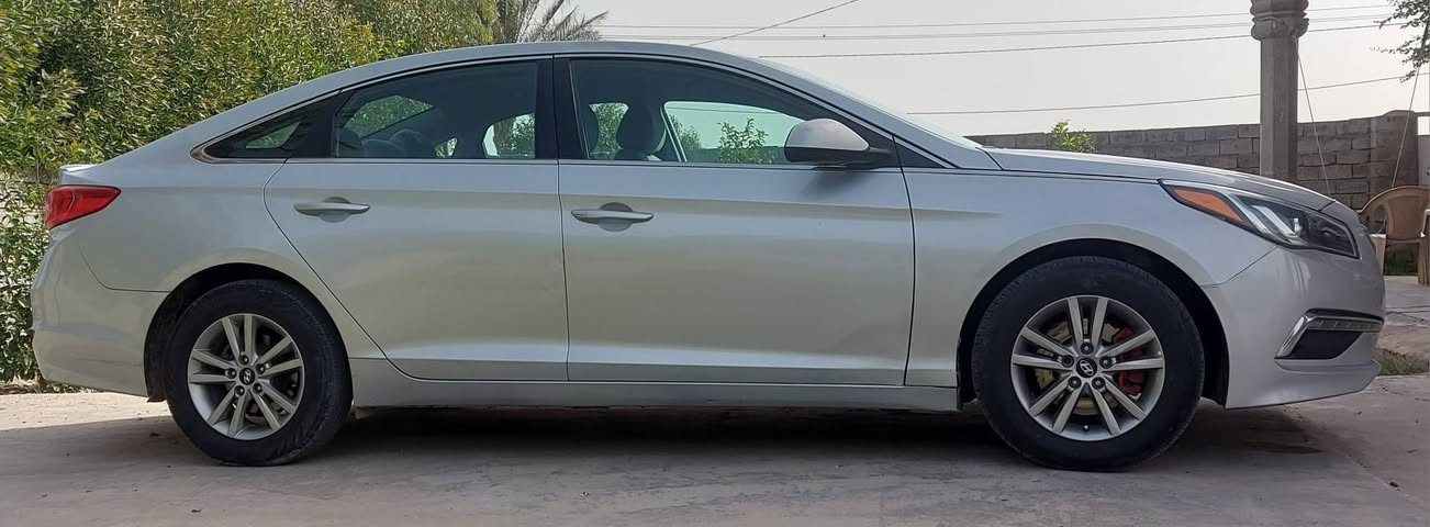 السلام عليكم للبيع سوناتا ٢٠١٧ السياره جديده جدا ماناقصها اي شي الضرر جاملغ وبنيد بدون شواصي رقم سليمانيه عدنا وكاله للتحويل كير محرك تبريد حداديه تخم تاير مظبوط الشراي يتصل العنوان بابل جبله
السعر 120 ورقه 
للاتصال/***********
            /***********
