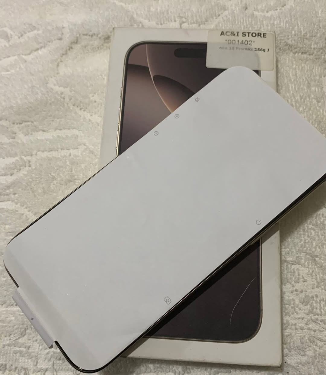 256
B89
Original capl 
With Box 
No tax 
Zero scratch
السعر ٦١ نهائى


**إذا كنت صاحب هذا الإعلان وتريد حذفه لأي سبب، رجاءا أرسل رسالة إلى الدعم الفني**
