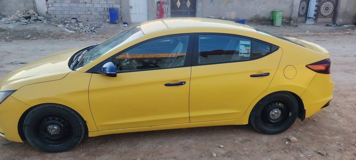 النترا 2019
حادث جاملغ وبنيد  بدون داخل 

غاز بانزين 

رقم بغداد بسمي 
كير ايتي 6
***********
