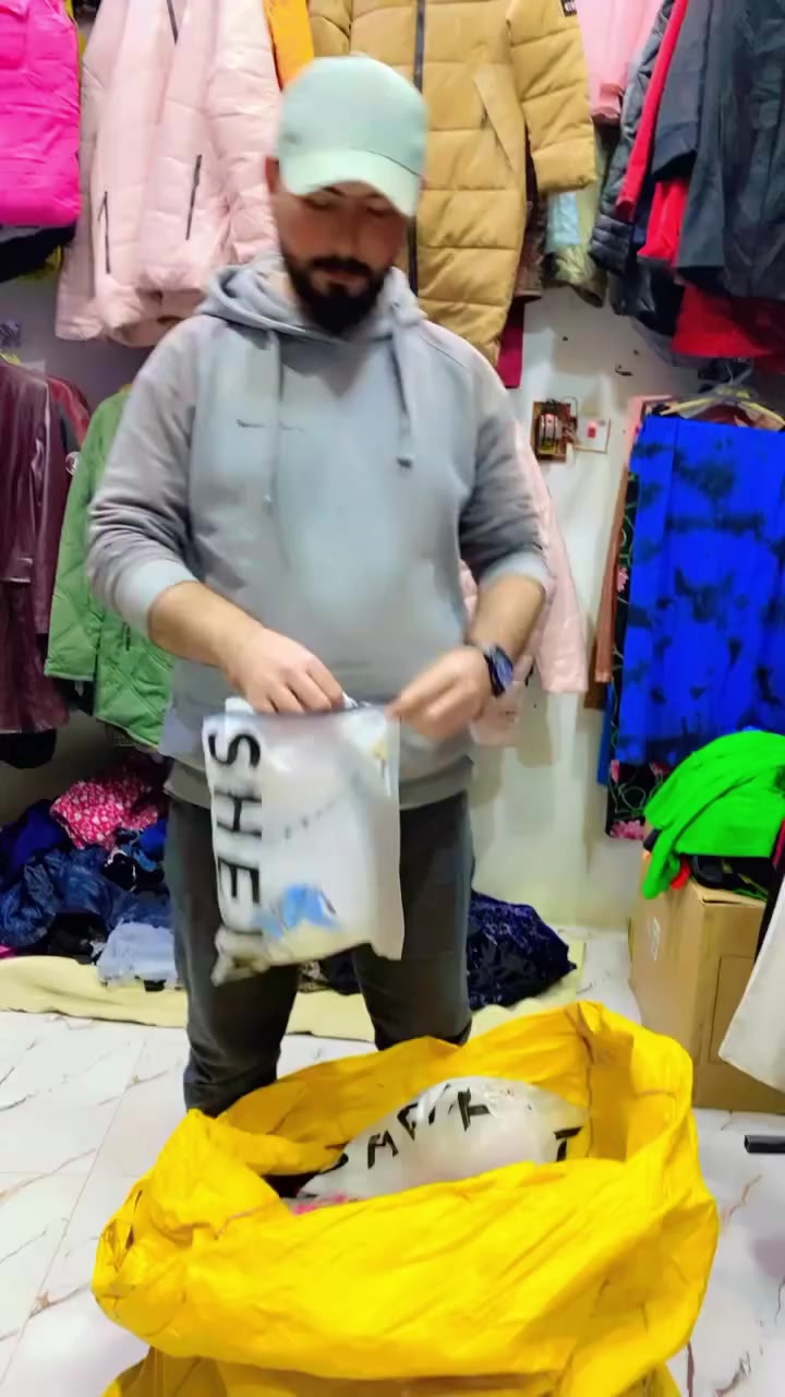 👱‍♂️ شي ان نسائي يحتوي على لانجري وتركات منزليه👱‍♀️

سجاد الجشعمي للألبسة الأوروبية! 🌟👗 نرحب بكم في متجرنا حيث نوفر لكم أرقى وأجمل الأزياء الأوروبية 👖💃. نقدم لكم تشكيلة واسعة من الملابس الرجالية والنسائية والأطفال 👧🏻👦🏻، بأسعار تنافسية وجودة عالية 💯. نحن نفخر بجودة بضاعتنا التي تلبي توقعاتكم وتجعل من تجربة التسوق لدينا تجربة مميزة 🎁.

*عروض خاصة وتخفيضات هائلة! 🎉*
*جودة عالية وأسعار منافسة! 💸*
*تشكيلة واسعة من الماركات الأوروبية! 👜*

تفضلوا بزيارتنا وتعرفوا على جديدنا! 🌟
العنوان بابل سوق ابي غرق شارع قاسم ابو لكباب مجاور مفروشات ابو سجاد مقابيل منفذ كي
للحجز أو الاستفسار: *********** 📞

*نحن نضمن لكم تجربة تسوق مميزة! 😊*
