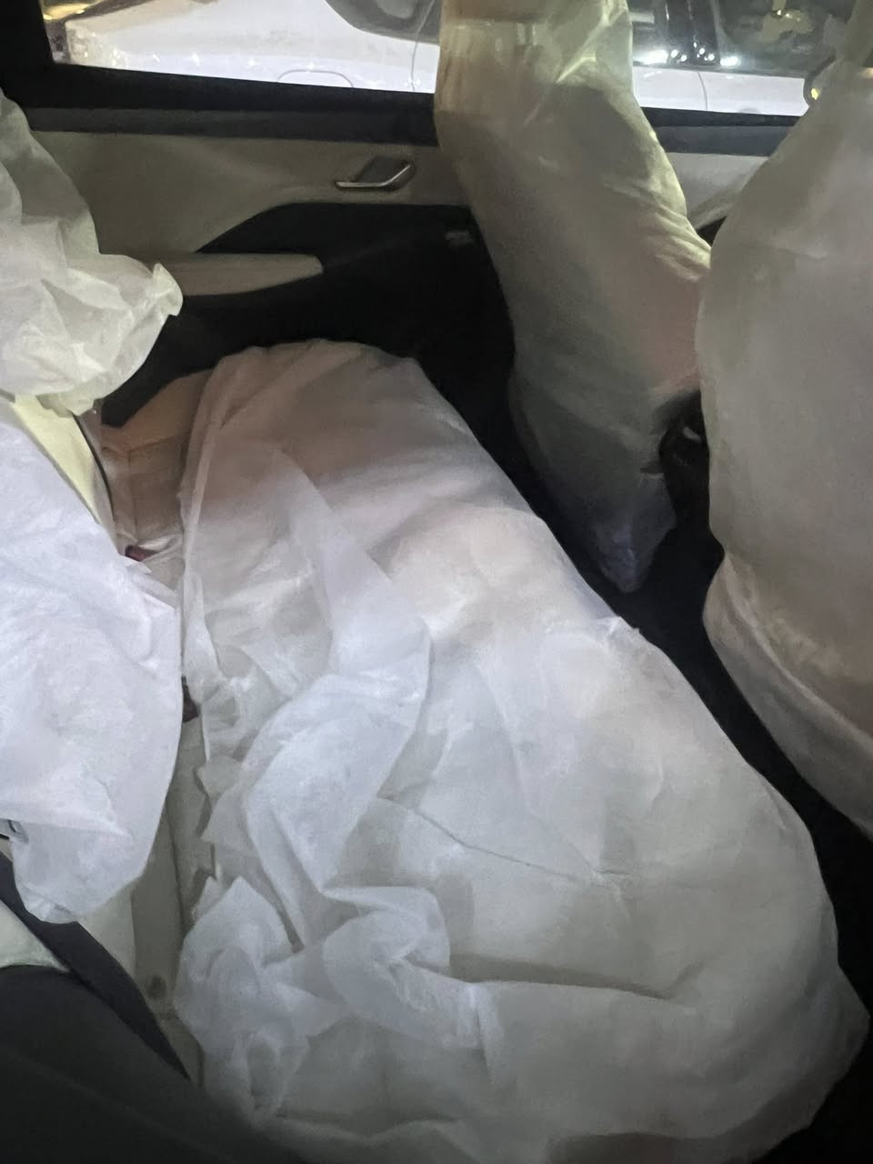 السلام عليكم جن بلاص زيرررو عروض فتره محدده السعر نهائي 18/250العنوان بغداد
***********
