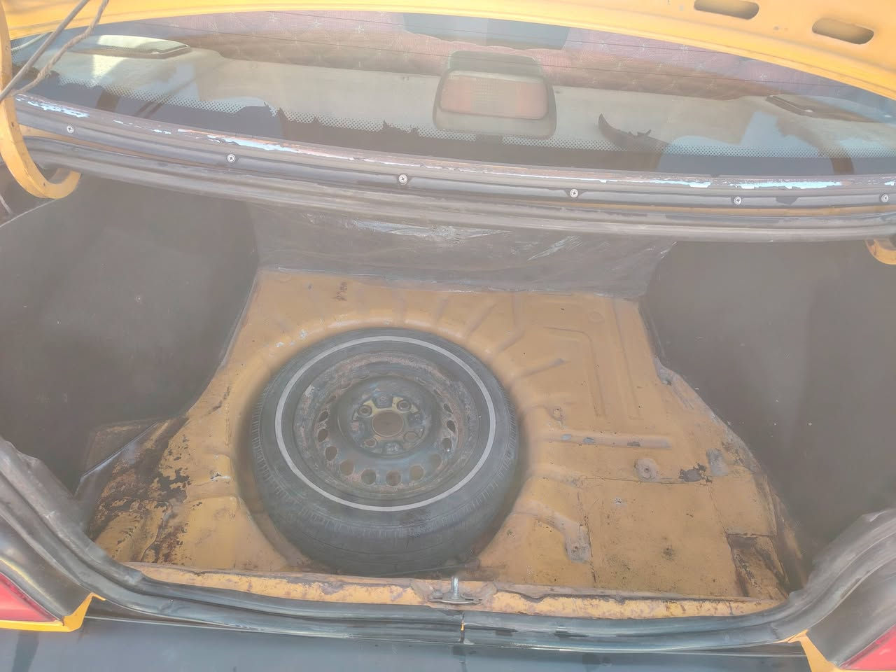 سايبة م11 سيارة فول وفلافل كلشي جديد بيها مصفرة من غرامات.... رقمي. *********** مكان السيارة كربلاء السعر 30 وبيها مجال
