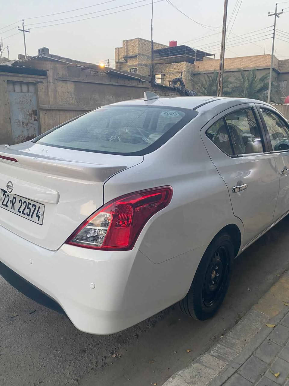 السلام عليكم نيسان سني موديل 2025
سياره هندي بليته زركه ماشيه 3000
سياره كفاله عامه بس بيه خسفه بتكمه كلش قليل 
رقم اربيل وكاله مجانيه 
مكلف بلنشر رجائاااا.    رقم صاحب سياره 
‏‪***********‬‏ البصرة, العراق
