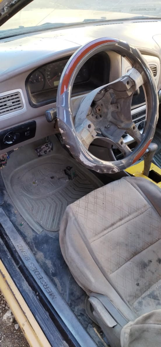 السلام عليكم شيري  ٢٠١٠ للبيع
بغداد تحويل ثاني يوم 
فقط يرادلها ترتيب للكشر مثل مموضح كدامكم بلصور 
للاستفسار الاتصال 
  السعر ٣٠ ورقه وبيها مجال
٠٧٧٠ ٢٦٠ ٠٤٩١
