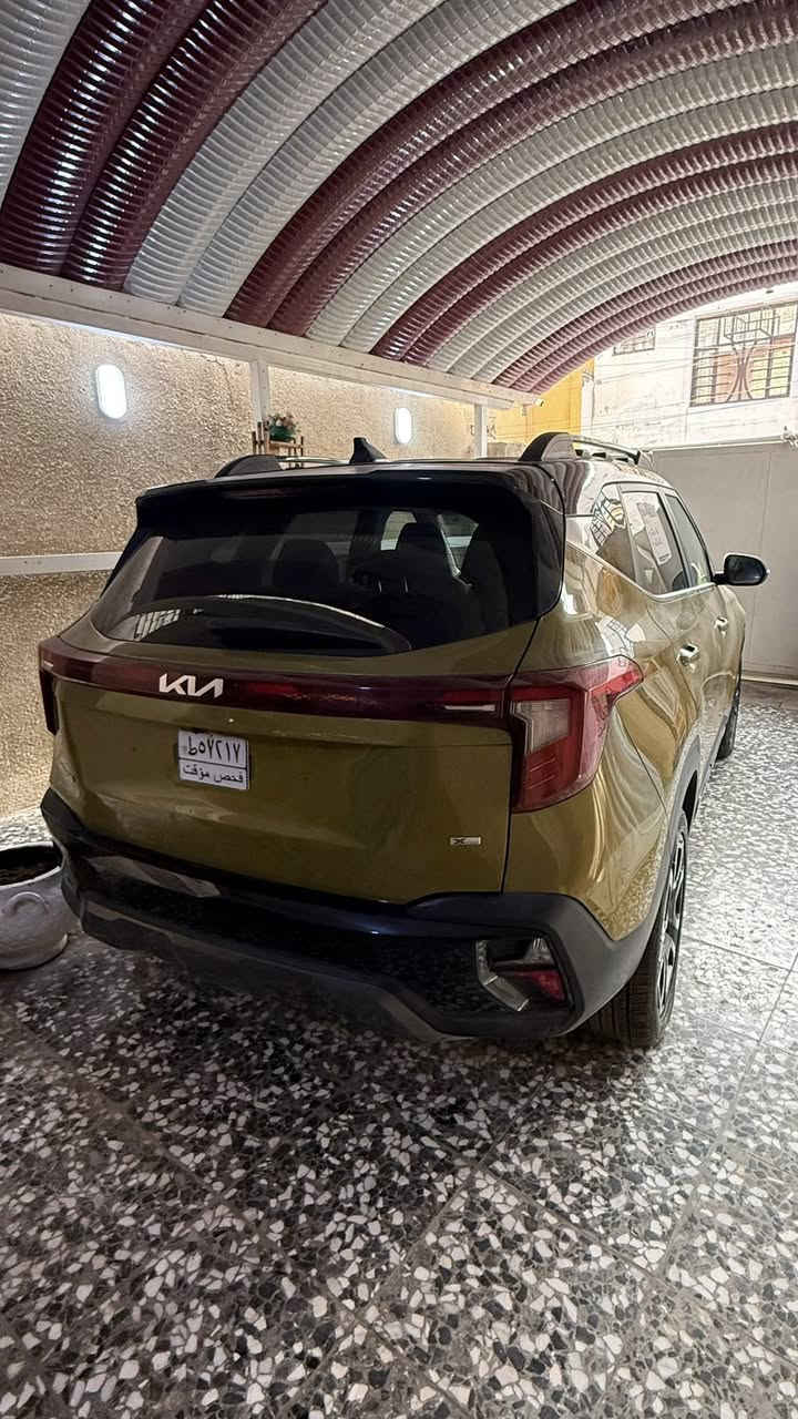 السلام عليكم كيا سلتوس موديل ٢٠٢٤
مواصفات xline تر كلر قماره سوده ولون مميز حادثه بسيط بدون دواخل والصور داخل المنشور فول مواصفات عدا الفتحه بدون ارقام للاستفسار ***********
