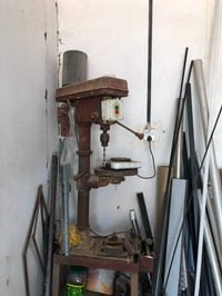 مواد حداد كترات ثنين ومكاين لحيم كبار ثنين ودرين ثابت المكان واسط الصو...