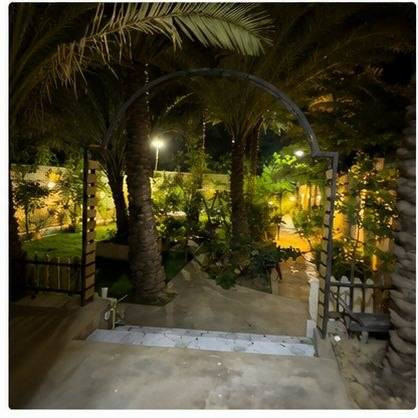 🏡 عقار مميز للبيع – كربلاء المقدسة

📍 الموقع: شارع زينب الكبرى

📍 الشارع الفاصل بين القنطرة البيضة وفندق البارون

📍 يبعد حوالي 3 دقائق عن فندق البارون

📍 يبعد 150 متر فقط عن الشارع الرئيسي

📐 المساحة الكلية: 970 م²

📄 السند: طابو زراعي سند 25

✨ العقار عبارة عن بيتين مستقلين ضمن مساحة واسعة

🏠 البيت الأول

▪️ مساحة 200 م²

▪️ طابق واحد

▪️ 4 غرف نوم بنظام سويت

🏠 البيت الثاني

▪️ مساحة 175 م²

▪️ طابقان

▪️ 4 غرف نوم بنظام سويت

🌴 حديقة واسعة ومشجرة

🌴 أجواء هادئة وخصوصية عالية

✨ مناسب للسكن العائلي أو الاستثمار

✨ موقع مميز قريب من أبرز معالم كربلاء

📞 للاستفسار والمعلومات:

***********

#عقارات_كربلاء

#كربلاء_المقدسة

#شارع_زينب_الكبرى

#القنطرة_البيضة

#فندق_البارون

#بيت_للبيع

#عقار_مميز

#فرصة_استثمارية
