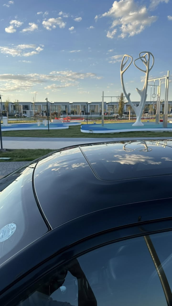 السلام عليكم
chrysler c300s 2023 HEMI 5.7L 
رقم اربيل باسمي 
ماشية 25 الف ميل 
عنوان بغداد 
***********
