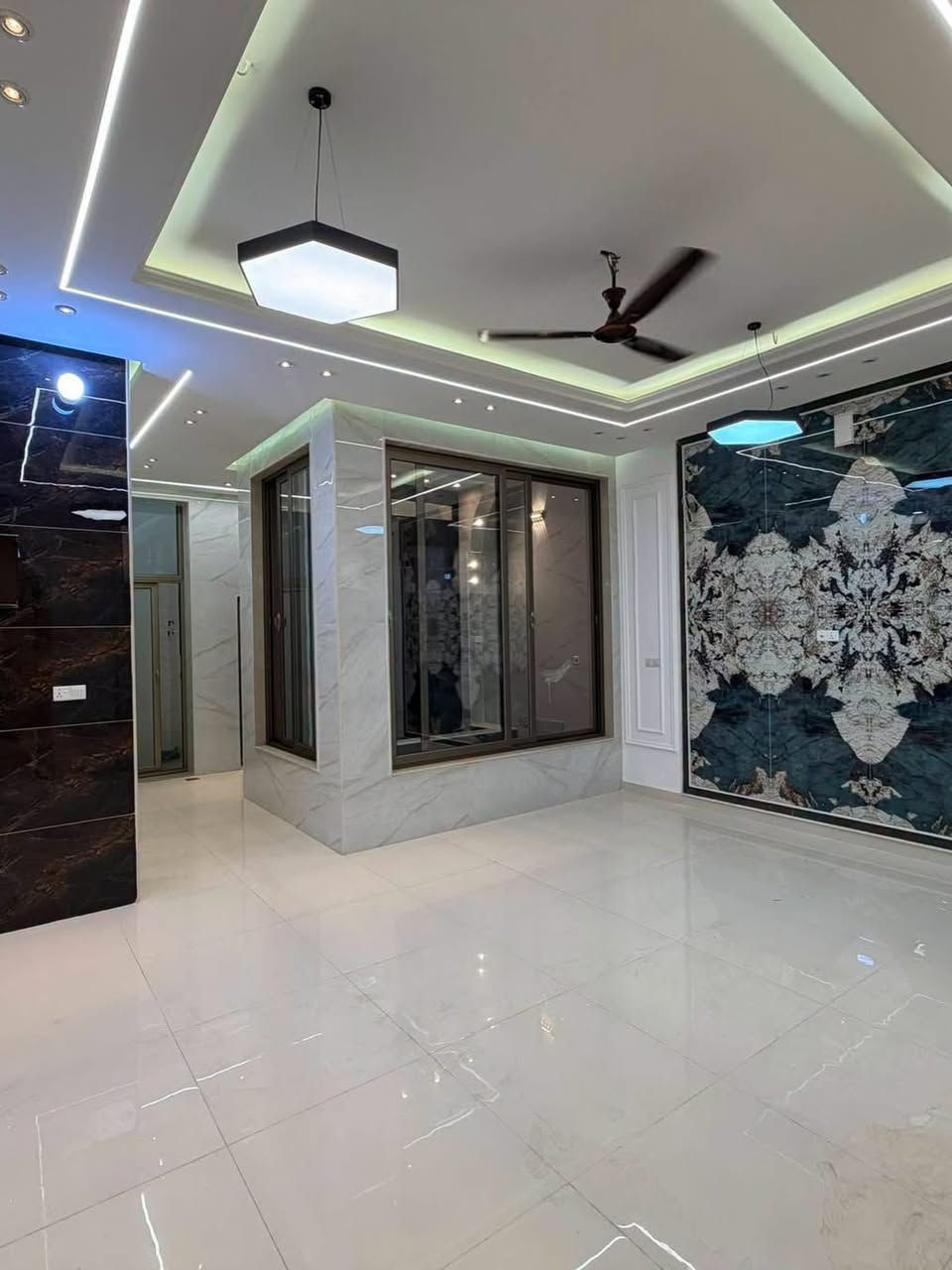 � دار للبيع أو المراوس – 

📍 الموقع: النجف الأشرف – حي السلام 
خلف مجمع دارك  –  بعرض شارع 15

📐 المساحة: 200 م²
📏 الأبعاد: 10 × 20 م
🏠 البناء: طابقان

🔹 يتكون المنزل من:
• 4 غرف نوم بنظام سويت ماستر
• تصميم عصري واستغلال مثالي للمساحات
• تشطيبات عالية الجودة ومواصفات VIP
• تنفيذ وإشراف كادر هندسي متخصص

✨ منزل يجمع بين الفخامة والراحة وجودة التنفيذ، مناسب للسكن العائلي الراقي وفي موقع مميز وحيوي.
.
.

📞 للاستفسار والمعاينة يرجى التواصل. او زياره للمكتب : 🛑🛑

📱 *********** (واتساب + اتصال)
 📞 *********** ( اتصال ☎️)

📱 *********** (واتساب + اتصال)

📱 *********** (واتساب + اتصال)

⸻

📍 عـنـوان الـمـكتـب….🛑

النجف الأشرف – حي السلام
سايدين أبو دجاج، قرب مجمع دولمة المنزلية

🔹 مكتب بغداد للعقار 🔹( مجاوّر مجمع مدينه سنتر  مقابل شارع المطبات )

⸻

🏢 متخصصون في بيع وشراء ورهن وإيجار العقارات
(السكنية • التجارية • الاستثمارية)

🔹 تسويق عقاري احترافي
🔹 تصوير وترويج وإدارة أملاك
🔹 متابعة جميع الإجراءات العقارية
🔹 توفير أفضل العروض والطلبات بأسعار مناسبة
🔹 تقييم عقاري وخدمات استشارية
🔹 تصميم • تنفيذ • إشراف هندسي
🔹خبره في مجال العقار 35 عام 🔹
📍 نخدمكم داخل النجف الأشرف وجميع المناطق
.
.
.
.
.
.
#النجف_الأشرف #العراق #مشاهير #اكسبلورر #كربلاء 
.
