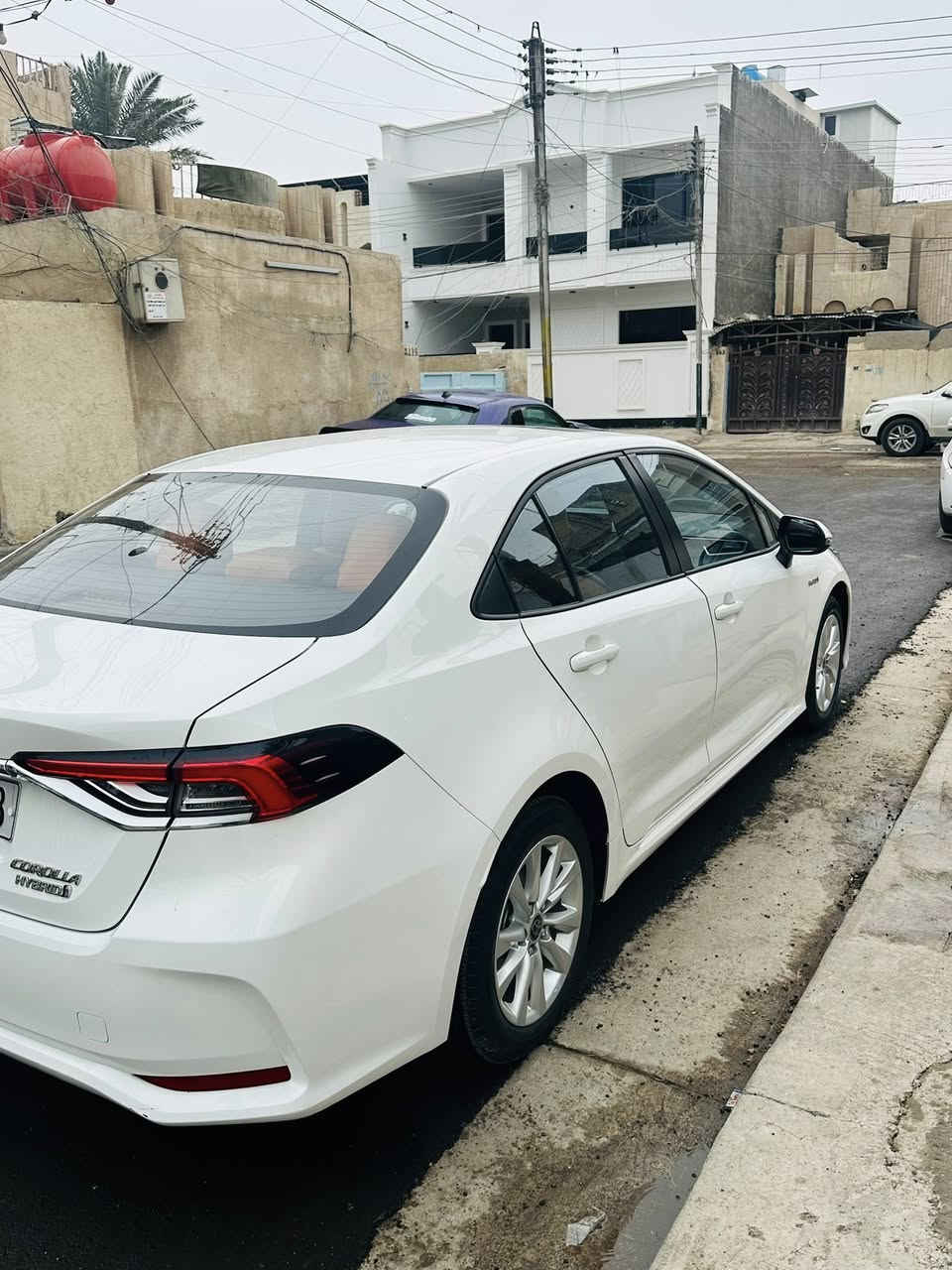 السلام عليكم 
للبيع كورلا موديل ٢٤ خليجيه مكفوله من الصبغ والبارد والتبديل وموجود السونار بالمنشور 
رقم بغداد باسمي 
فول مواصفات 
السعر ١٥٠٠٠$ يعني ١٥٠ ورقه وبيها مجال 
مكان السياره حي الاعلام 
للاستفسار ***********
