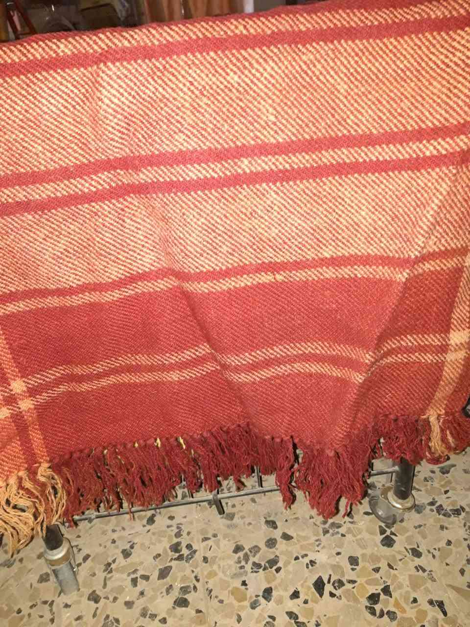 السلام عليكم  متاح سجاد قديم  انتيكامنسوج قبل الثمانينات  عدد٢ طول  ٣.٥ متر للقطعة الواحدة  ملاحظة  وحدة من القطع بيه ثقوب  الي يحب الانتيكات والسجاد القديم يتصل بالرقم *********** تكريت
