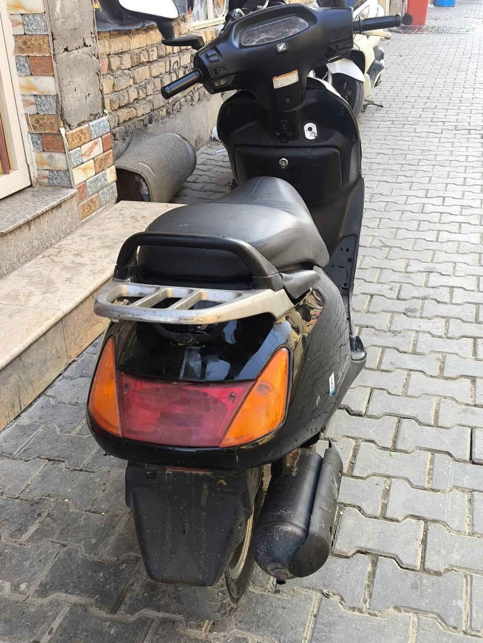 سبيسي ياباني شغاله سلف هندر كفرات اصلي ابو ختم قفل جنطه ستيرن مفتوحه راريمر كلش ناعمه اكسل مكفول ب600 وبيه مجال ***********
