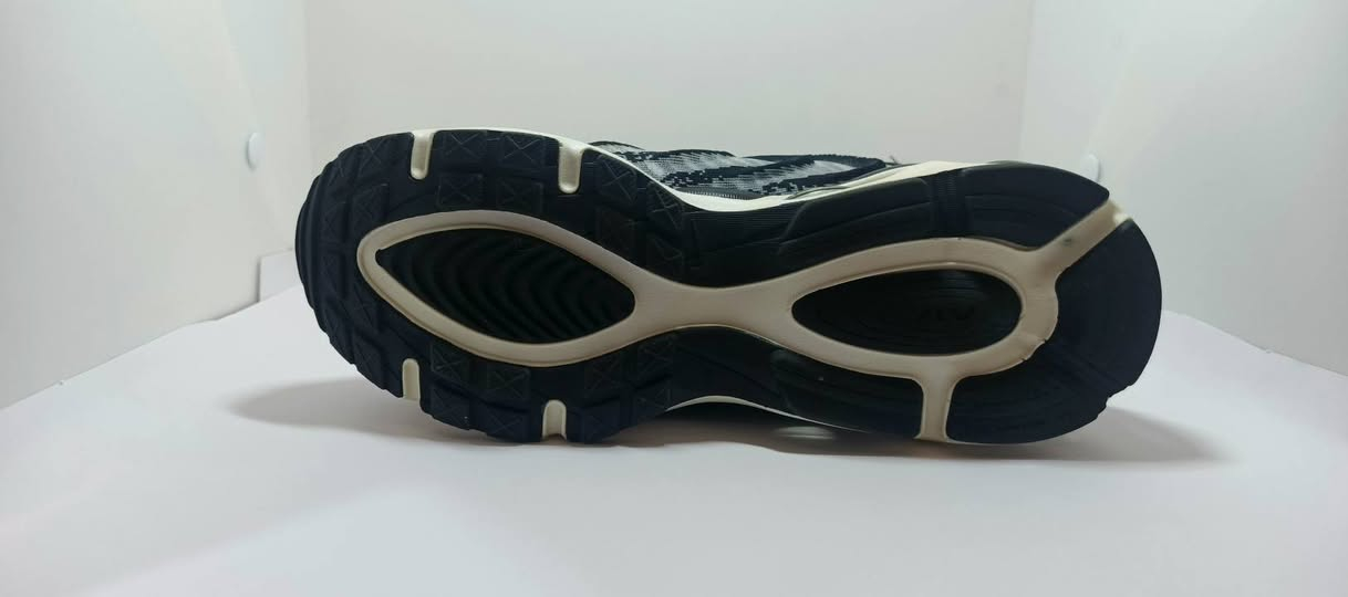 السلام عليكم
Nike Air Max TW sneakers
سنيكرات نايكي جديدة غير مستعملة
الحجم 41
السعر 55 الف و يوجد توصيل


**إذا كنت صاحب هذا الإعلان وتريد حذفه لأي سبب، رجاءا أرسل رسالة إلى الدعم الفني**