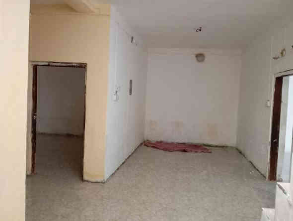 يوجد دار للبيع طابو صرف
مساحته 200متر 
العنوان حي الزهراء خلف جامع اهل البيت 

البيت ينباع نقد او مبادره 
البيت يحتوي على غرفتين نوم وصاله ومطبخ وصحيات داخلية وخارجية واستقبال وكراج سياره ومناور 
البيت عكاده والاساس كونكريت مسلح وكله طابوك 
البيت نضيف وعالي عن شارع موقع جدا حلو 

اي استفسار اتصال على ارقام التاليه 
*********** بإدارة ابوامجد الكرعاوي العقار 
***********
*********** بإدارة ابورقيه العرداوي العقار 

ومراجعه للمكتب اسم المكتب الغيث للعقار 

عنوان المكتب حي العسكري الاول قرب مطعم كباب نذير الشارع مباشره
