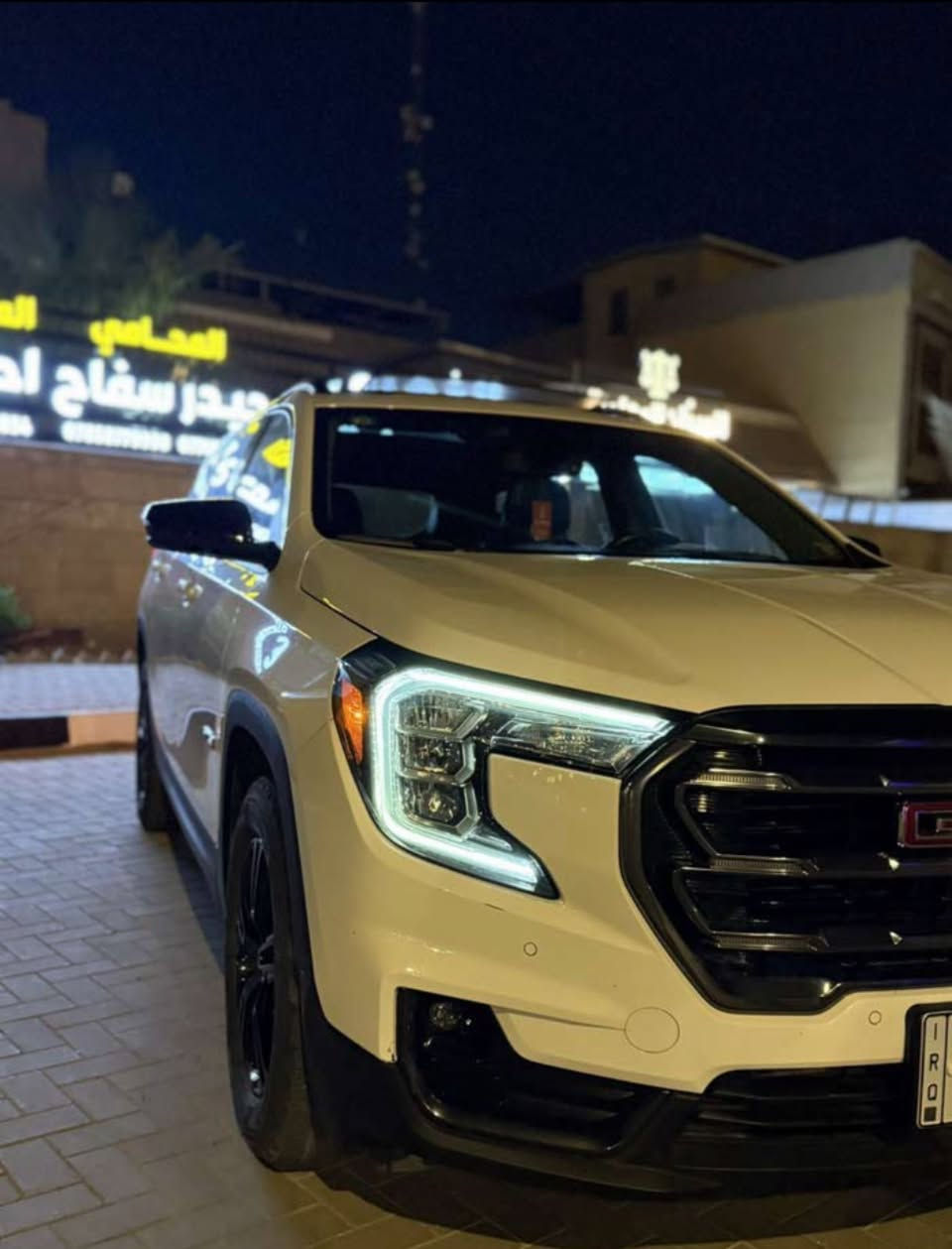 السلام عليكم 
جمسي تيران دينالي  AT4 GMC DENALi موديل 2022 السياره اعلى مواصفات ب التيران فول الفول شنو ببالك مواصفات بيها 
{1} بانوراما
{2} كشنات جلد اسود تدفئه تبريد (اصل) 
{3} كاميرا دواره ستيرن
{4} شاشه كبيره (ايباد) للتحكم في ايعازات السياره
{5} تبريد قطعتين امامي خلفي
{6} لايت زنون + كشاف+ حاجب زنون
{7} عداد المسافات 43الف
{8} منافذ USB امامي خلفي
{9} سستم صوت متكامل
{10} تحكم سترين جهتين
{11} نضام ABS مانع انزلاق
{12} كشنات كهرباء
{13} كشن ذاكرة
{14} رادار امامي
{15} ايرباك دركة فقط
{16} جنطة كهرباء
{17} بصمة 4 باب
{18} تشغيل عن بعد
{19} فور ويل 
{20} رادار جانبي (نقطة عمياء)
{21} سايد بريك بصمة
{22} رادار خلفي
{23} ويل كب حجم 19 
{24} يدات و مري نيكل 
{25} كشنات تدفئة تبريد
{26} كير 10 نمر مع البك ( R ) 
{27} دبل صالنصه نيكل اصل
{28} شاحن وايرلس
{29} السيارة ذات قدرة 262 حصان 
{30} عارضة بيانات على دشبول الامامي 
{31} من 0 الى 100 كم في 6.0 ثانية
{32} حساسات خلفية
{33} بانوراما 
{34} دواخل مطعم صاج
{35} كامرات 360 درجة 
{36} باقي المواصفات غنيه عن التعريف

حادثها / تبديل العرضانيه الخلفيه + رش كلير فقط رش ب صندوق والمداكر الخلفيه بدون حادث بدون معجون السياره تقرير مياه امطار  لدوسه فقط  السياره كفاله عامه
بيها عيوب بسيطه ب تحميل بلحاويه موضحه بصور 

بصره حره ب اسمي تحويل ثاني يوم 
ماشيه 50 ألف كم 
ترهم مراوس حسب القناعه 

السعر 205 مجال جدآ بسيط وماكو AT4 بدون حادث بهيج سعر والله يرزق الجميع
لتواصل ***********
