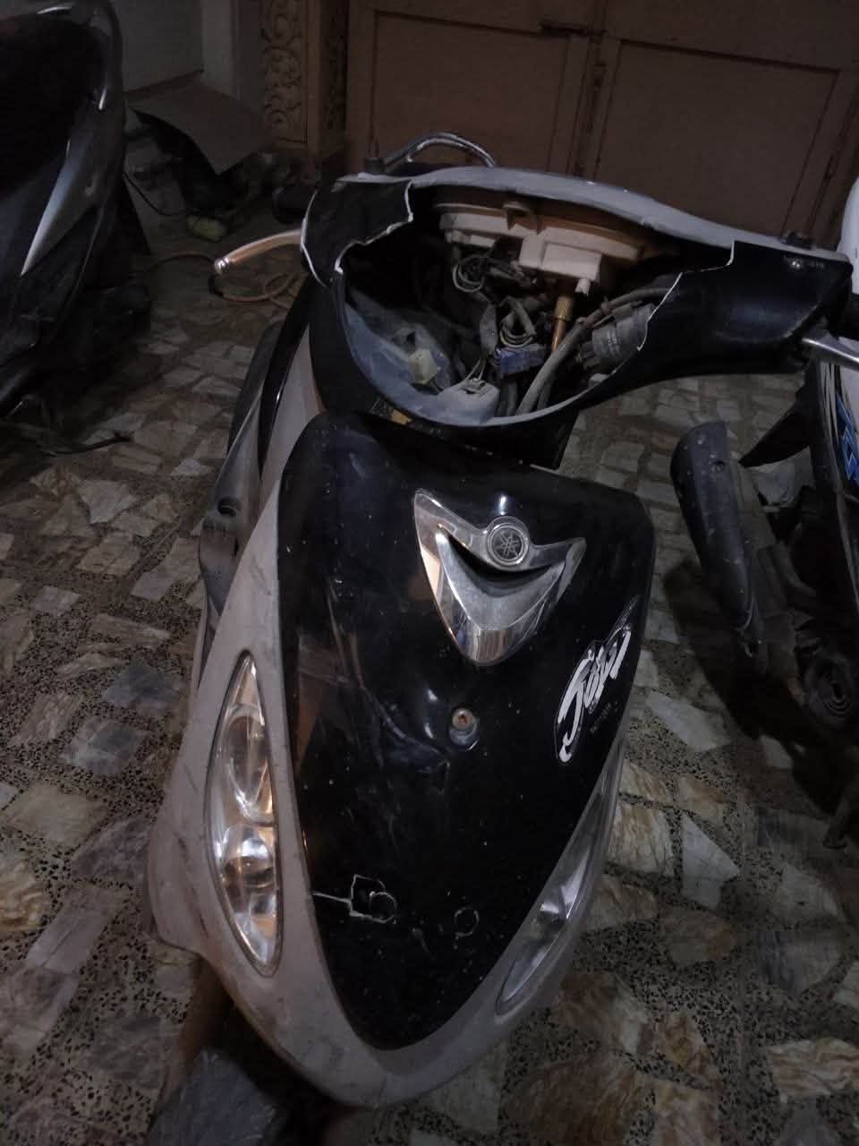 ماكس منغولي للبيع الدراجة مكينتها مكفولة ما مفتوحة و غراضها كلها بلاد بيها هاي الضربة بس و سويجها ضايع
السعر ٥٠٠ و بيها مجال


**إذا كنت صاحب هذا الإعلان وتريد حذفه لأي سبب، رجاءا أرسل رسالة إلى الدعم الفني**
