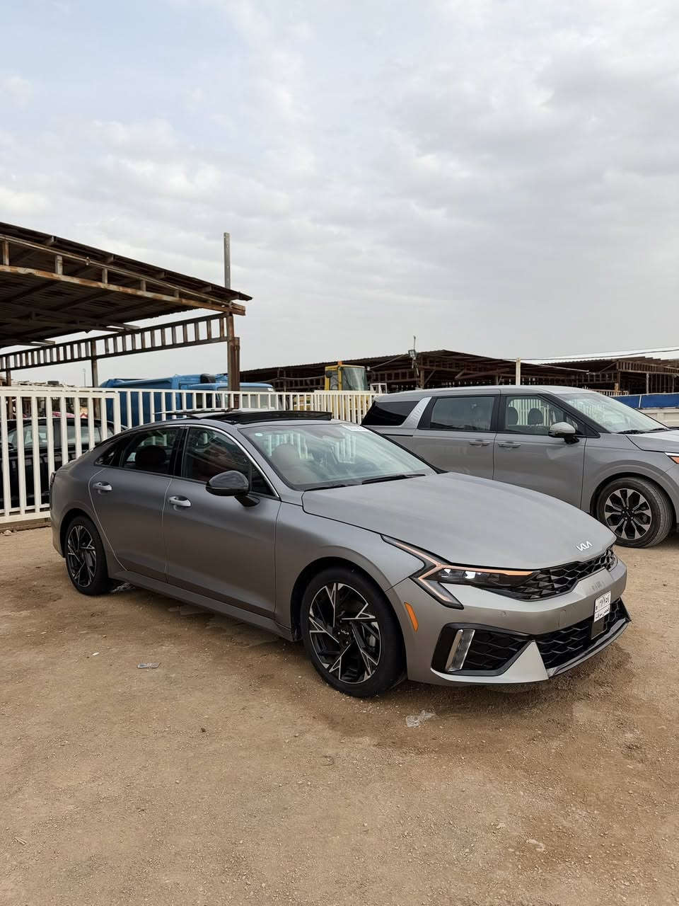 السلام عليكم
للبيع K5 وارد امريكي موديل 2025 مواصفات GTLIEN 
ضرر السيارة تبديل بنيد فقط بدون عابر بدون ارباك 
مكينة 2500 لون سمنتي طافي مرقم وكامل قادسية 
*********** 
العنوان السماوة الرميثة معرض الـ ابوكودة
