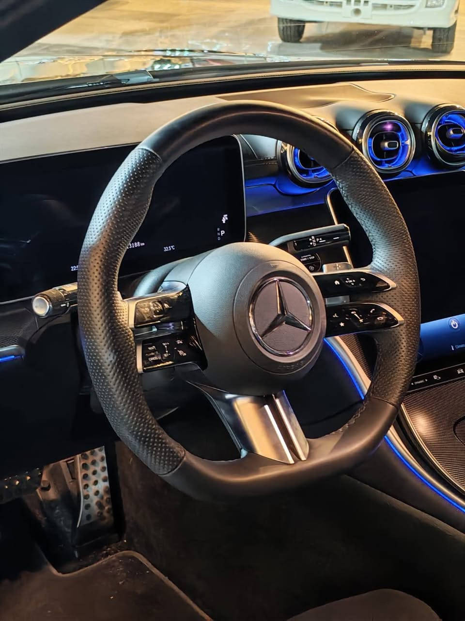 كراسي ميموري.      C200 2026 Amg
كاميرا ٣٦٠
نايت باكدج
فتحت سقف بانوراما
سماعات ميد برومستر

للتواصل بالتفاصيل الاتصال على أ. محمد فتحي 
01224774546 القاهرة, مصر


**إذا كنت صاحب هذا الإعلان وتريد حذفه لأي سبب، رجاءا أرسل رسالة إلى الدعم الفني**