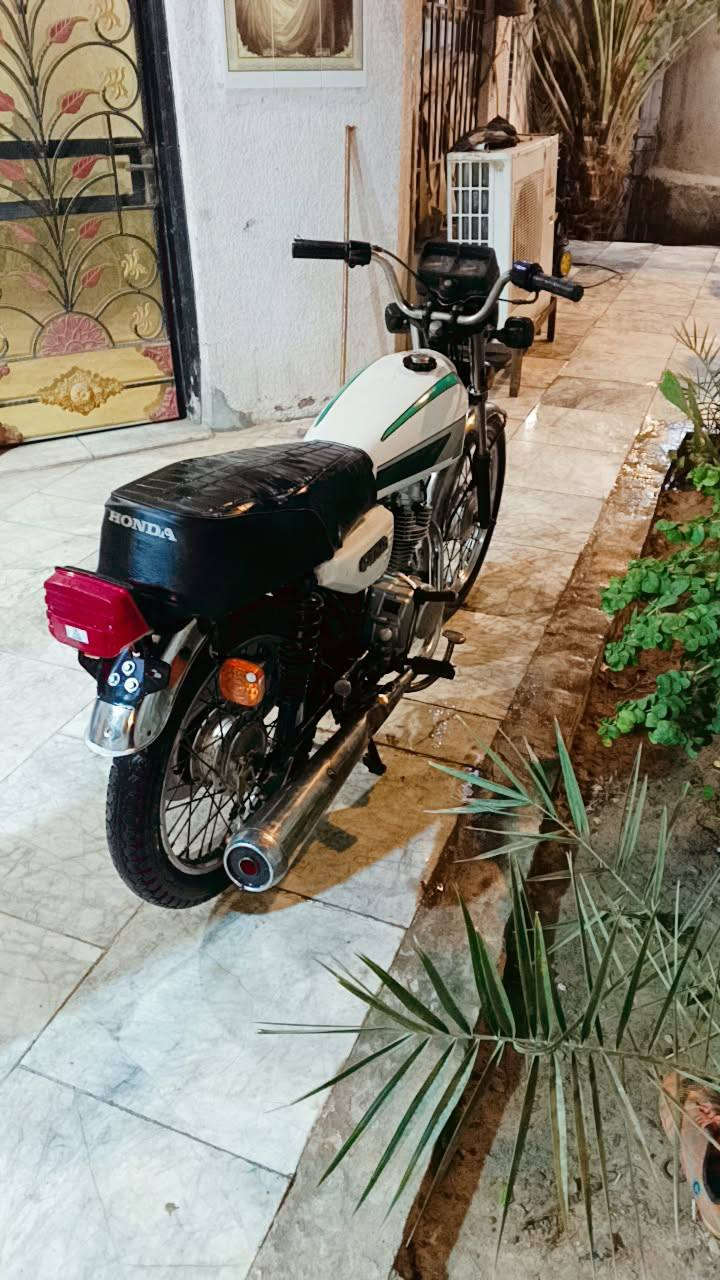 سلام عليكم يأبه نامه لبيع سعر 450كلك كلكمبدل بستن مكفوله درجه شرط دك هندر وطلع تخبل كل نقص ما بيه شرط سلوليمن لخير مناقصه شي
بصره ابو لخصيب وتساب ***********
