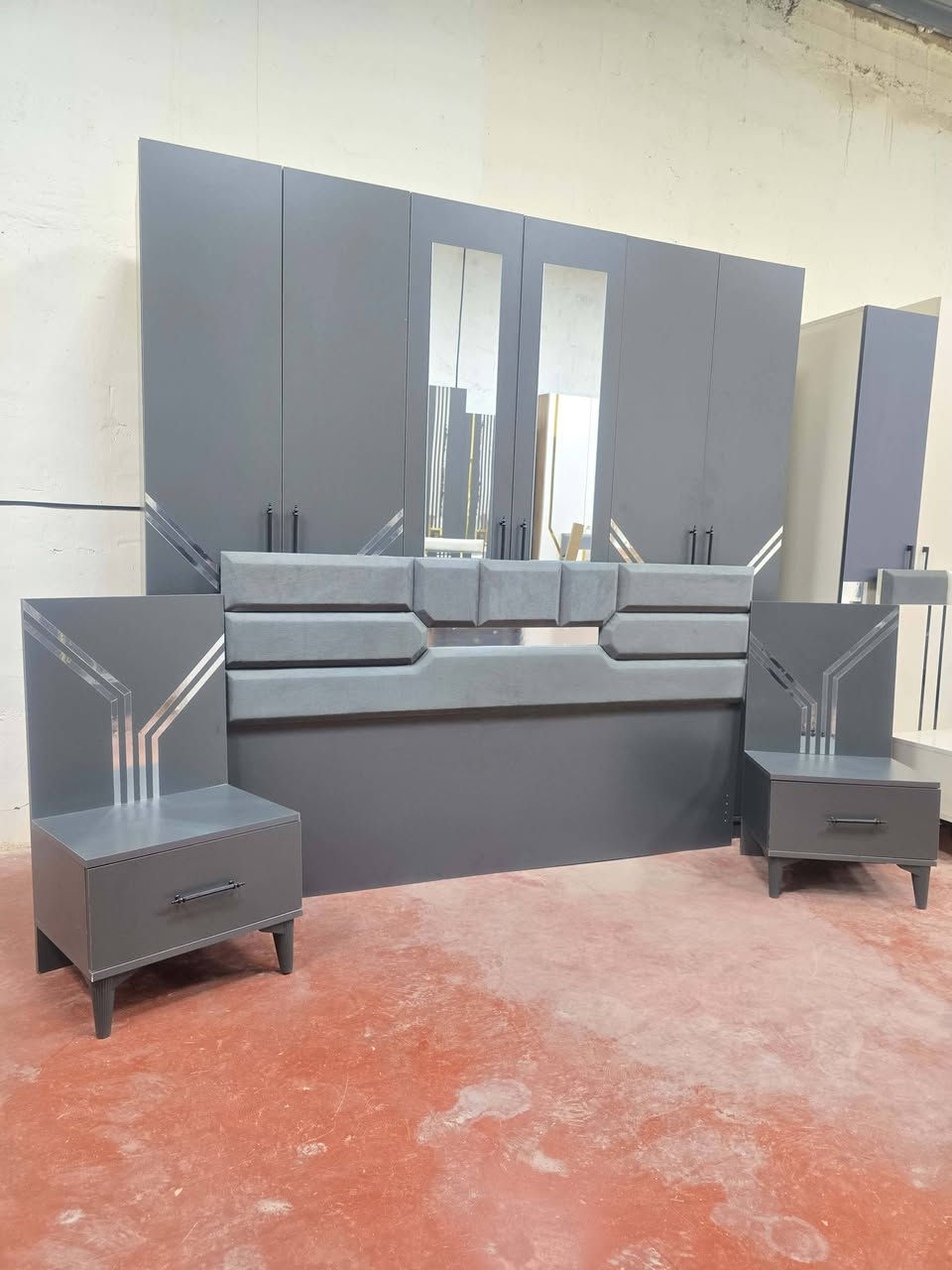 غرفه ترڪي مستخدم 💗
6قطع 💗
نضافه 100بل 💯
نضام ابواب💗 
السعر  525قفل 💗
مع شد🪛 ونقل 🚚  مجاني💯💯💯
***********
