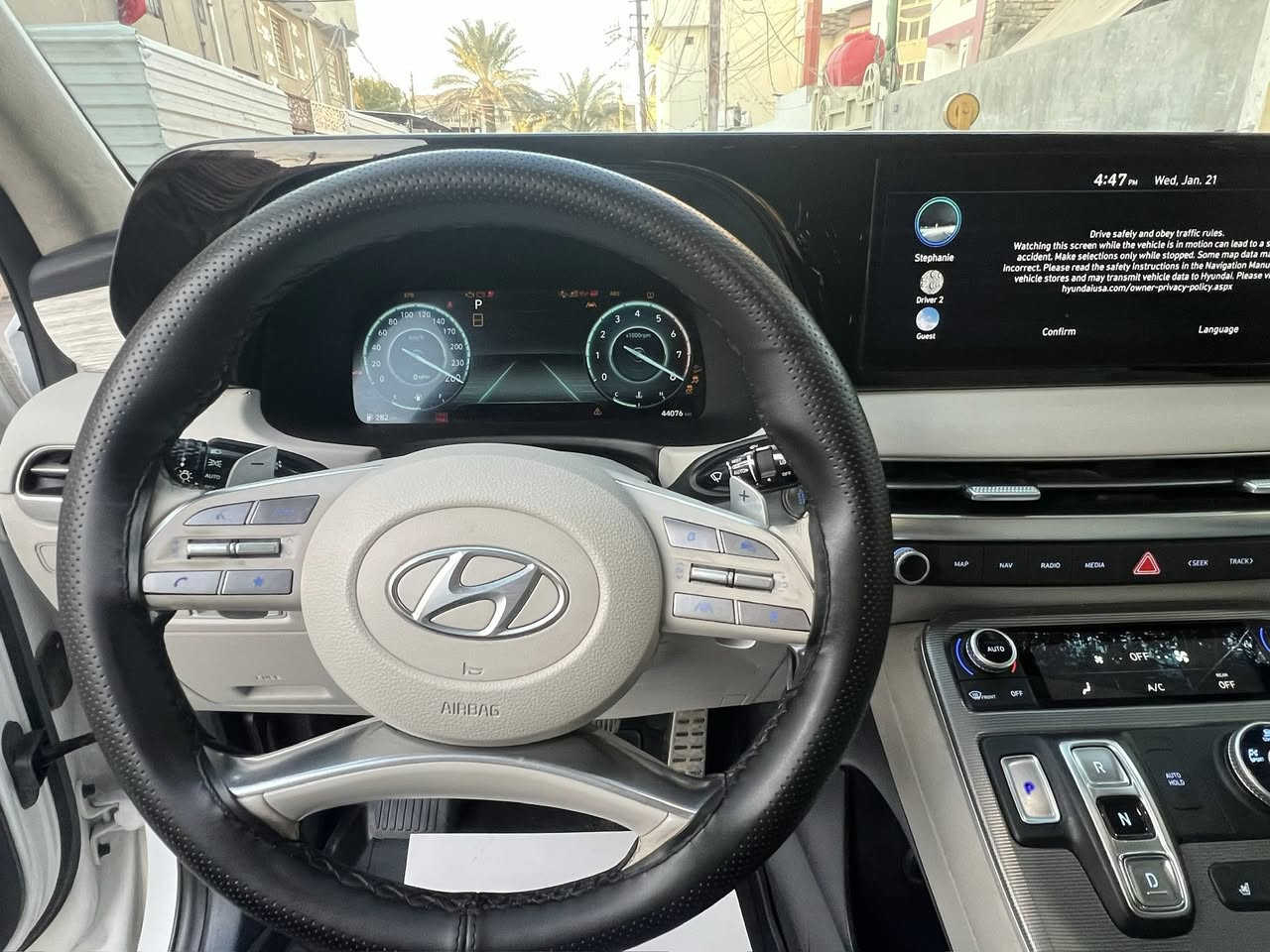السلام عليكم
هونداي بالسايد كالكرفي موديل 2024 وارد امريكي حادثه ٣ قطع تبديل أصليات  فقط الباقي كله كفالة رقم بغداد بسمي تحويل مباشر ماشيه 44

فول مواصفات 

سقف بانوراما فتحتين

شاشة كبيره متصله

شاشة داتا شو

5 كامرات 360 درجه 

بصمة تشغيل وبصمة ابواب 

تشغيل عن بعد

تقديم وترجيع بالبصمة اصطفاف ذاتي

صندوق كهرباء شفط 

رادار امامي خلفي و رادارات جانبية

تحديد مسار

قيادة ذاتية 

حساسات خلفية وأمامية 

كشنات كهرباء وتدفئة وتبريد جميع الكشنات 

تبريد مركزي منفصل

خزن ميموري 

كشنات جلد ملكي قلاب منفصل 7 راكب

كشن هزاز

بردات جانبية

تدفئة استيرن

مرايه جانبيه قلاب واشاره وهيتر 

شاحن لاسلكي

سماعات هارمن كاردن عدد 16

سايد بريك بصمة 

5 وضعيات قيادة 

ويل كب حجم 20

فول تحكم ستيرن

شفتات بالستيرن

وبعد بيها مواصفات هواي

السعر 250 وبيه مجال 
*********** مكان السياره بغداد
