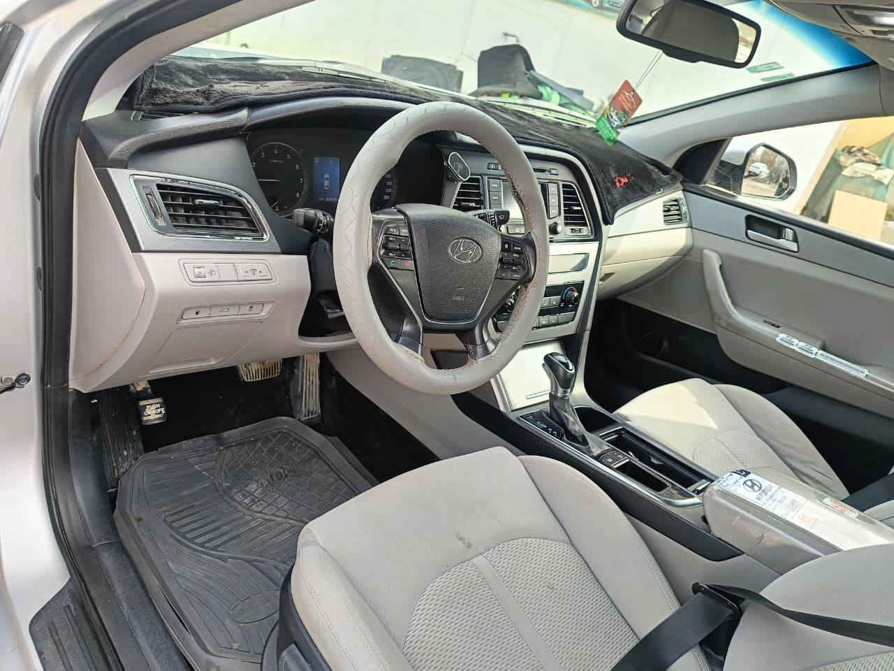 من رخصه الادمن
سوناتا موديل 17 خليجي بآسمي سنويه وهزه جديد مكينه 2400 دوش مواصفات بنراما لد امامي خلفي مري شفط اشاير بلمري شاشه اعطال دبل اكزوز مكينه شرط ما مفتوحه حداديه اماميه خلفيه  كير تخم تاير جديد كهربائيات تدفئه تبريد كله شرط شغال
بيها صبغ جاملغات اماميه وبنيد  أثر الصبغ ملصقات اعلانيه من الخليج وجاملغات خلفيه ثنين بشرط بدون دواخل 
مكاني: بابل
السعر :128
الرقم :
***********
 ***********
