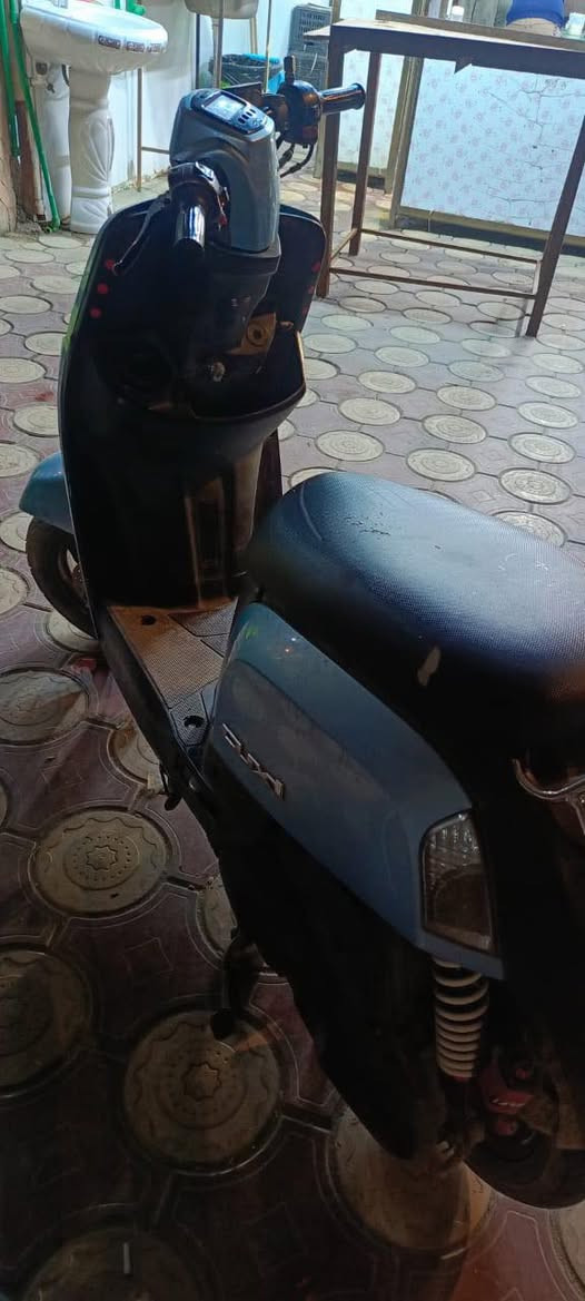 اسلام عليكم شباب مكلف بل نشر 
دراجه بوليس جديده الصوره ظالمتهه 
مكان طريريج السعر 700وبيهه مجال 
رقم راعي الدراجه ‭0771 429 6549‬
